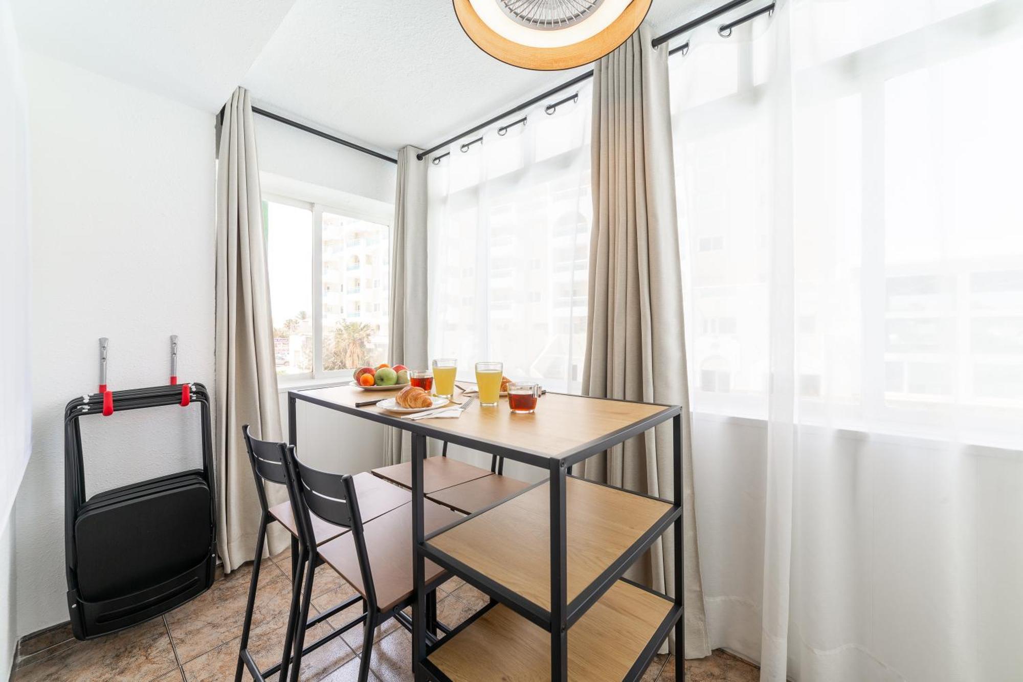 Trendyhomes Gaviotas, Playa A Un Par De Minutos Andando Y Aire Acondicionado Roquetas de Mar Ngoại thất bức ảnh