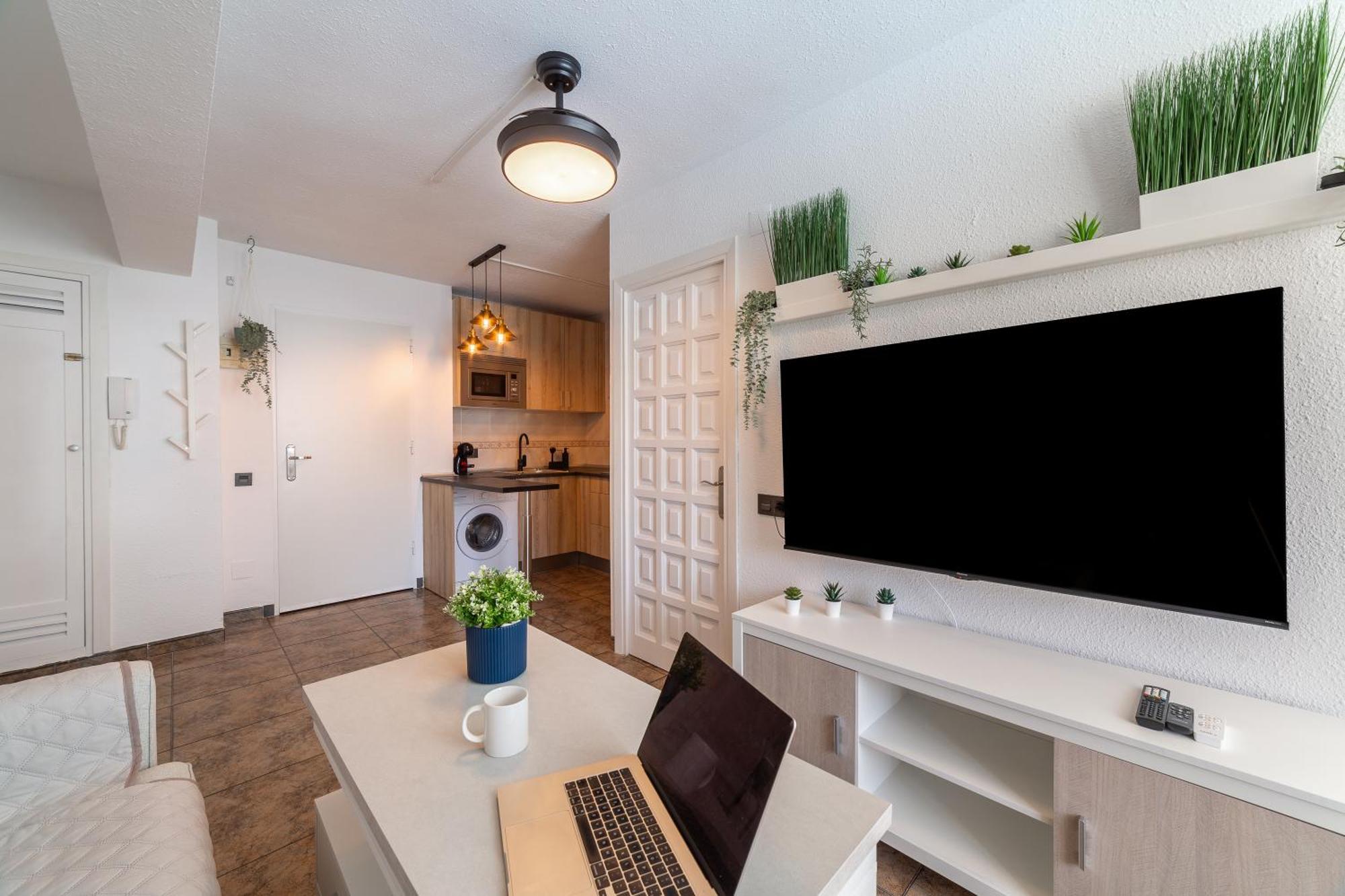 Trendyhomes Gaviotas, Playa A Un Par De Minutos Andando Y Aire Acondicionado Roquetas de Mar Ngoại thất bức ảnh