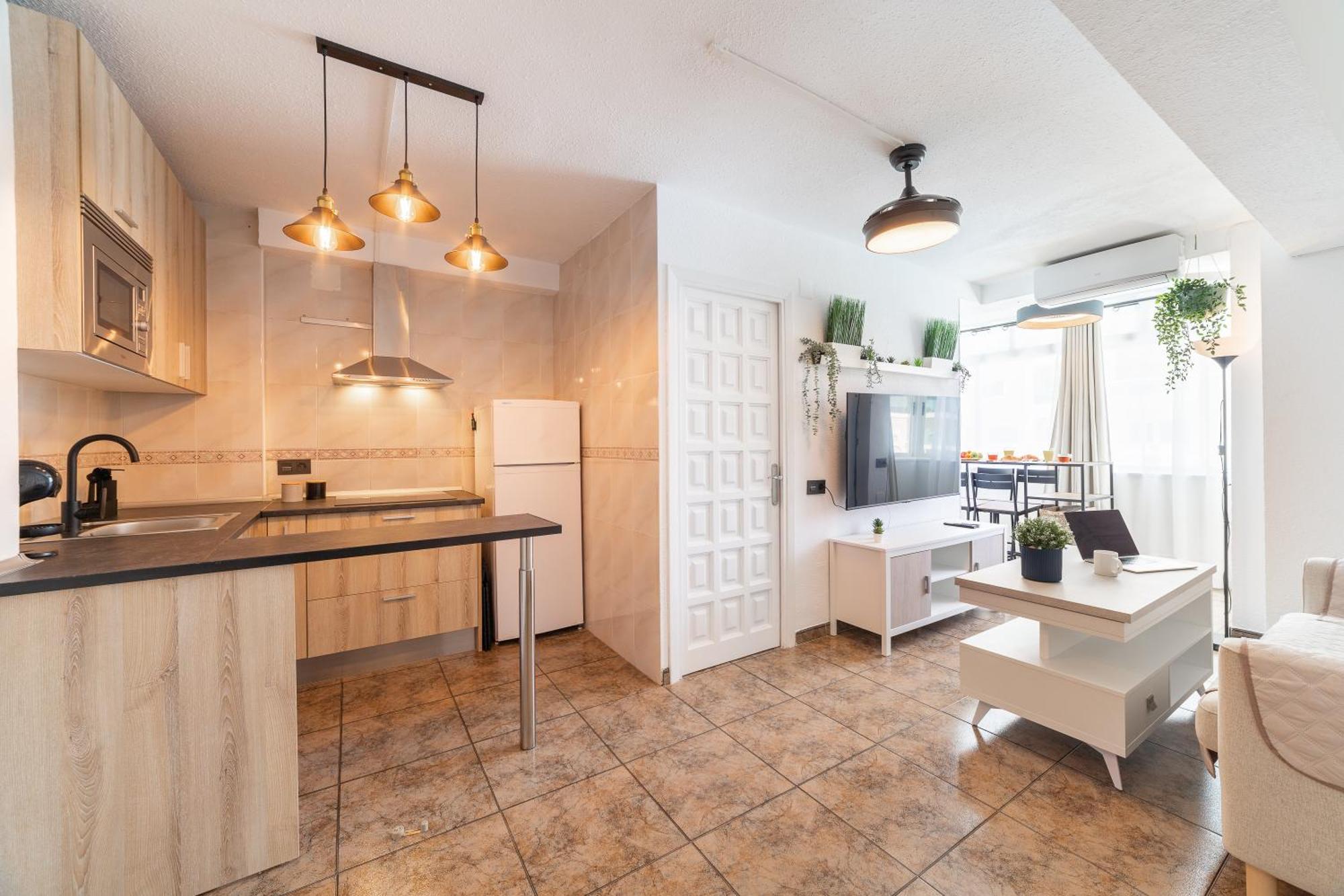 Trendyhomes Gaviotas, Playa A Un Par De Minutos Andando Y Aire Acondicionado Roquetas de Mar Ngoại thất bức ảnh